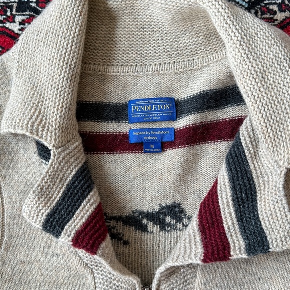 Pendleton Archive Brown Native American Silhouette Zip-Up Sweater size medium - Picture 7 of 7